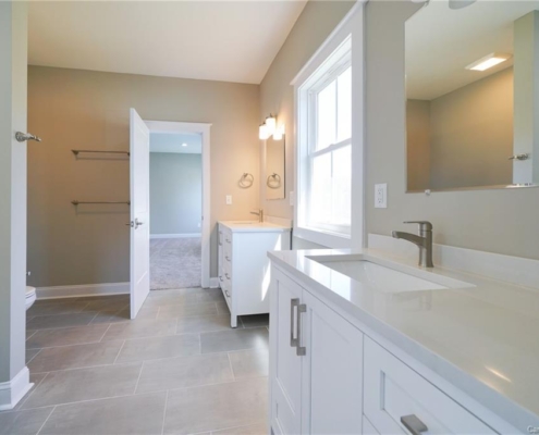 Parkwood Floor Plan, East Towne Village, Rock Hill, SC - Bathroom 2
